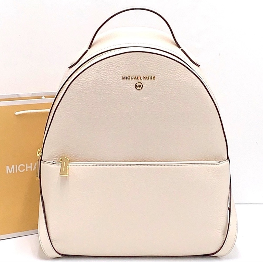 Michael Kors Women's Valerie Medium Pebbled Leather Backpack
Light Cream 
NWT - Picture 2 of 16